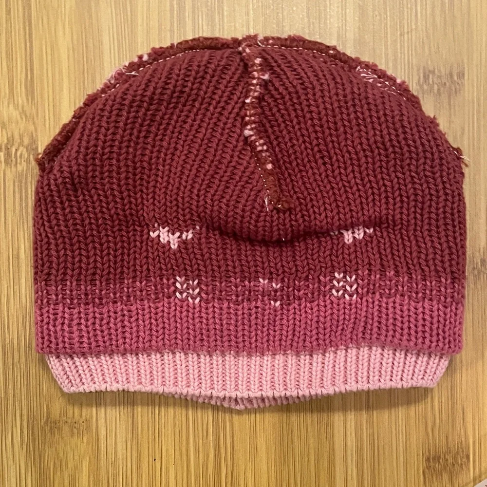 Gap & Osh Kosh Baby Hats Adorable! (Lot of 2)